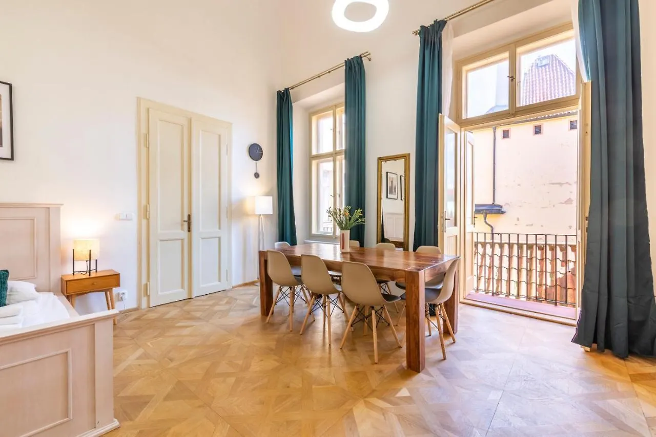 Apartahotel Celetná 12 - Old Town Apartments Praga